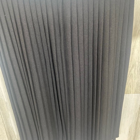 Ganni Anthropologie Cross Knit Pleated Dress Size XS Black White V Neck Sleeves - Picture 11 of 11